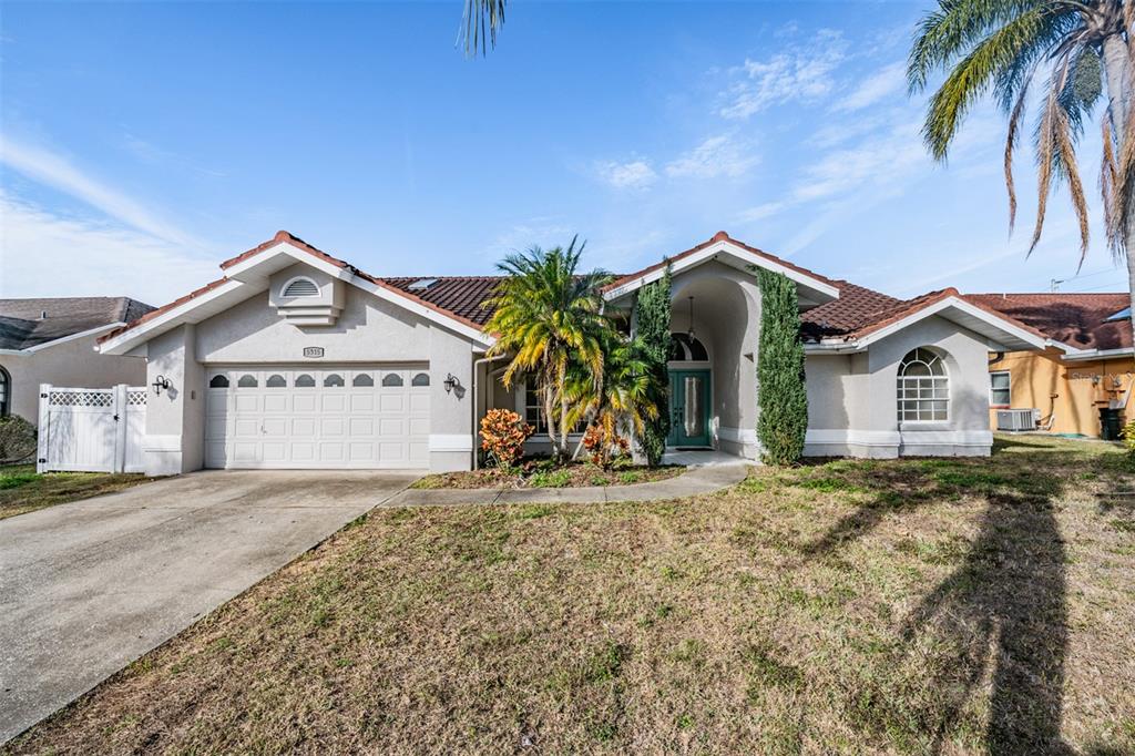 5315 SALTAMONTE DRIVE