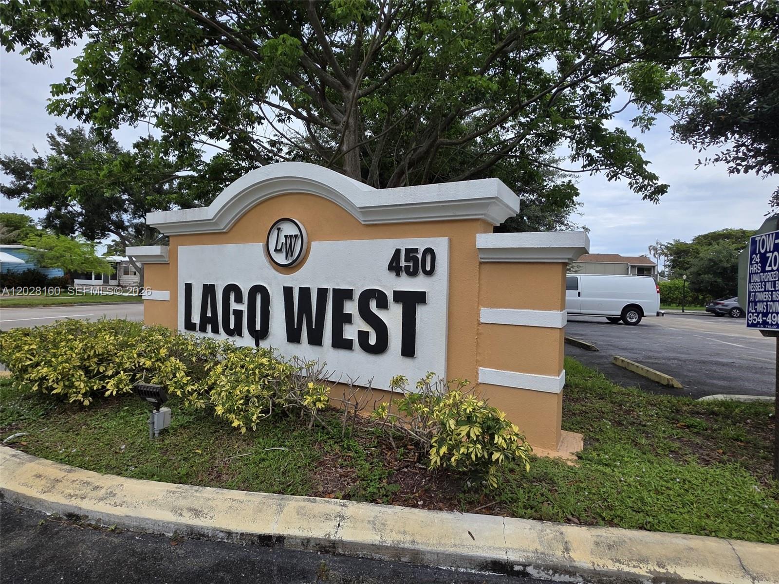 450 Commodore Dr # 108, Plantation FL 33325