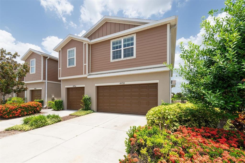 4958 WHITE SANDERLING COURT