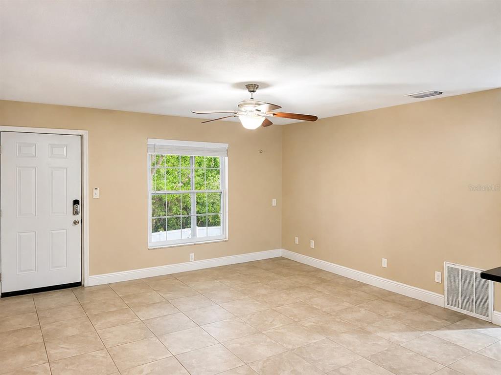 2800 E 113TH AVENUE UNIT 213, TAMPA, FL — photo 3 of 20