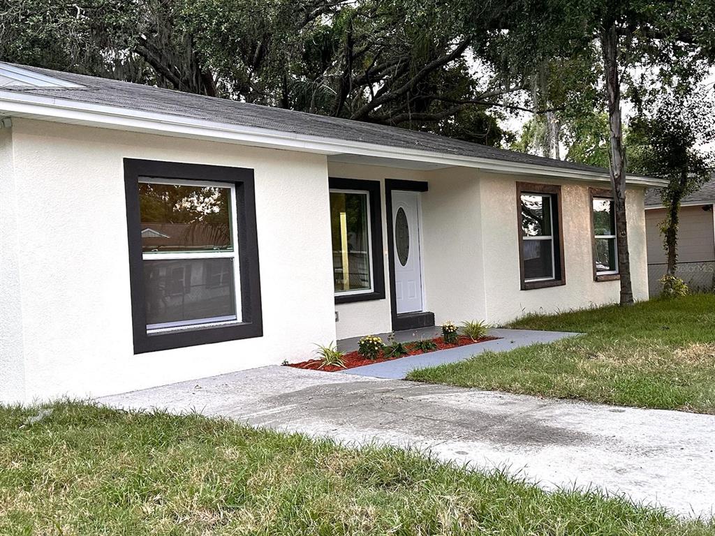 733 HOLLY TERRACE