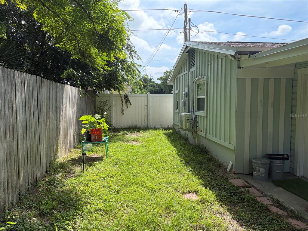 3815 CYPRESS AVENUE, SANFORD, FL — photo 4 of 17