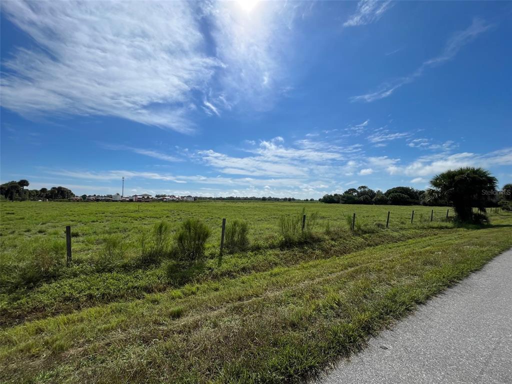 200 RODEO ROAD, MOORE HAVEN, FL — photo 2 of 4