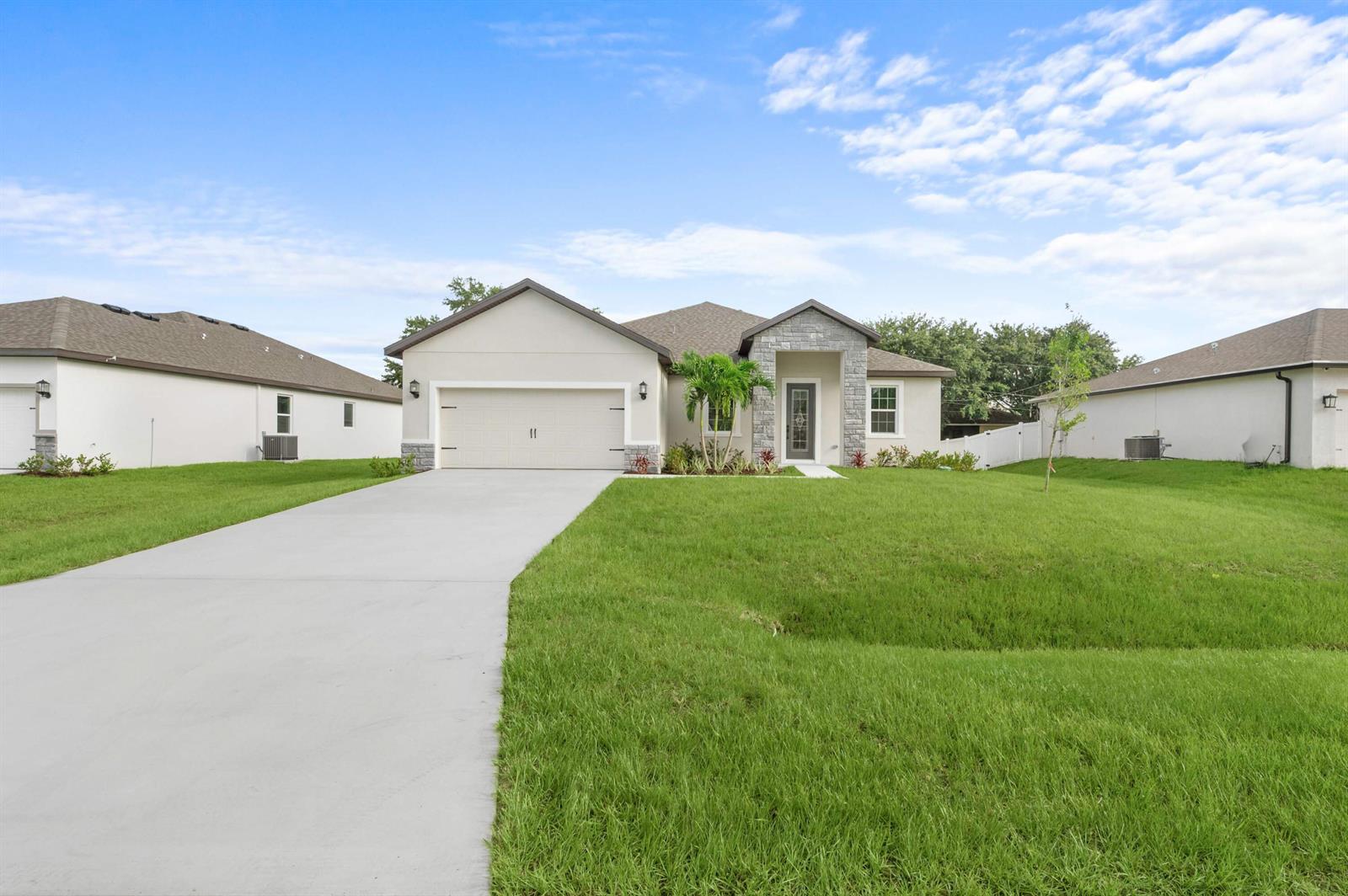 8016 102nd Court, Vero Beach FL 32967