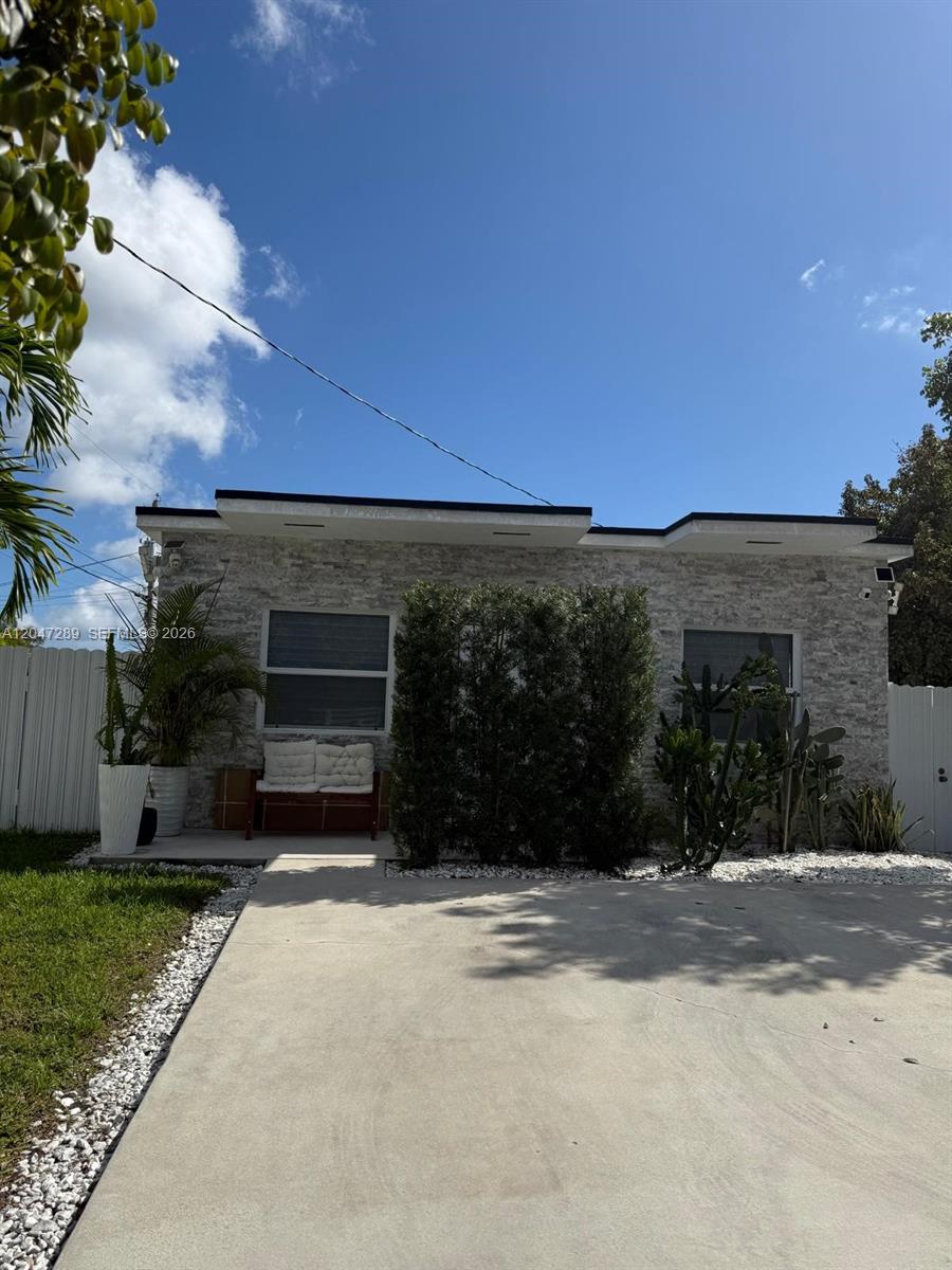 5629 NW 31st Ave, Miami FL 33142