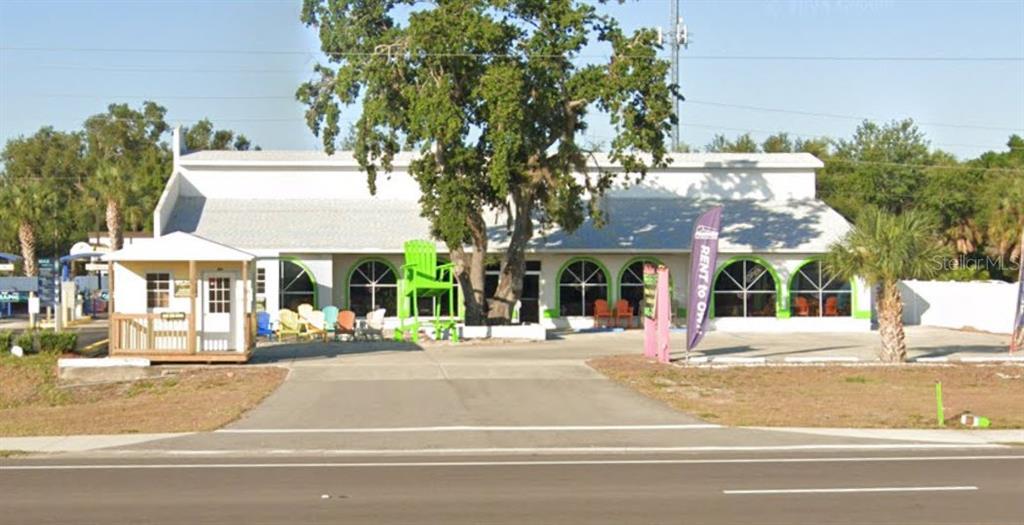 2101 TAMIAMI TRAIL