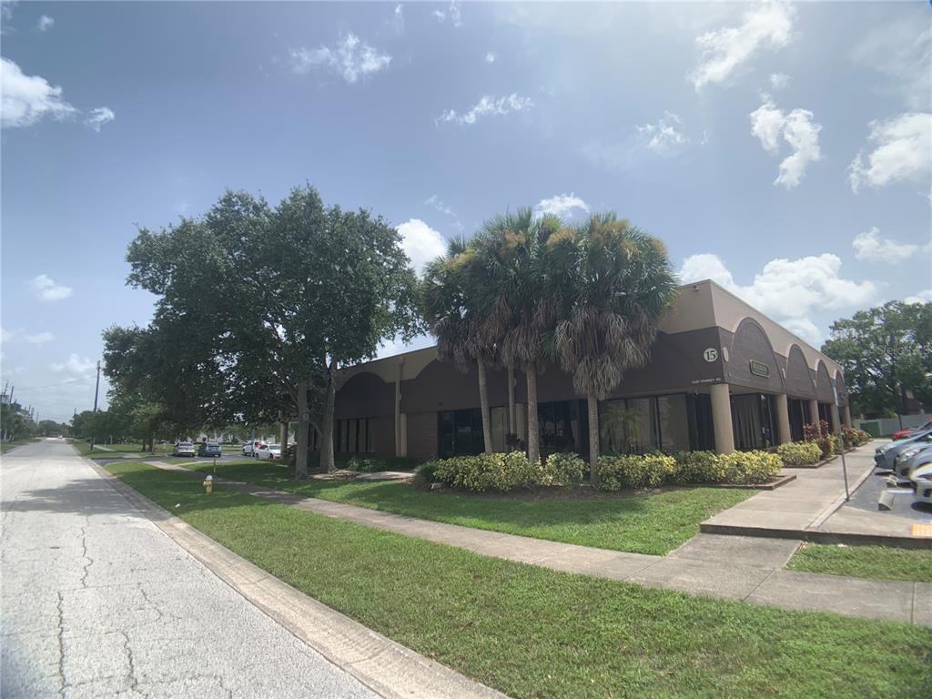 13191 STARKEY ROAD UNIT 15 & 16, LARGO, FL — photo 3 of 21