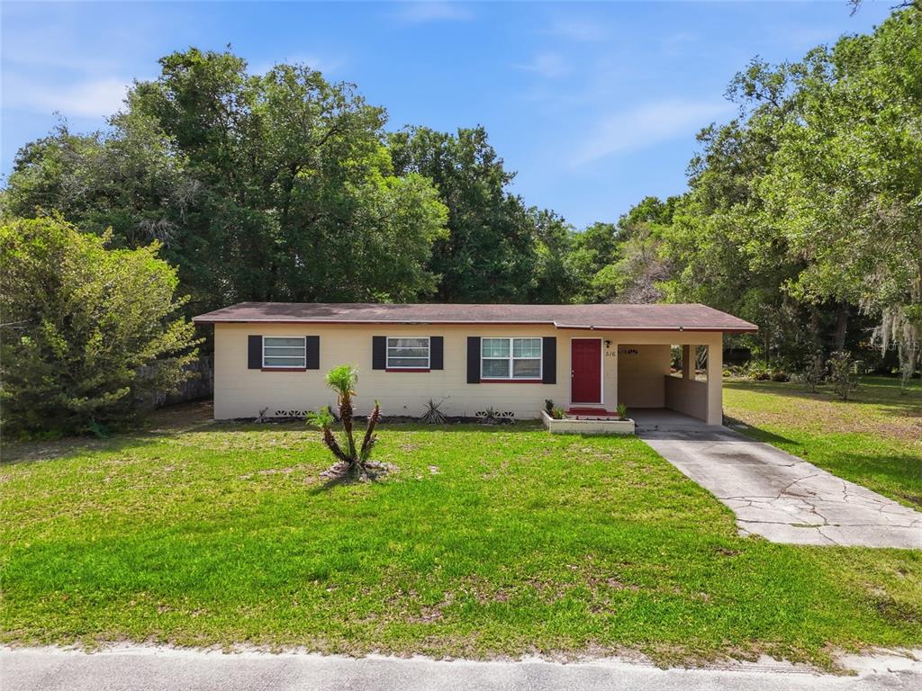 516 LAND O LAKES CT