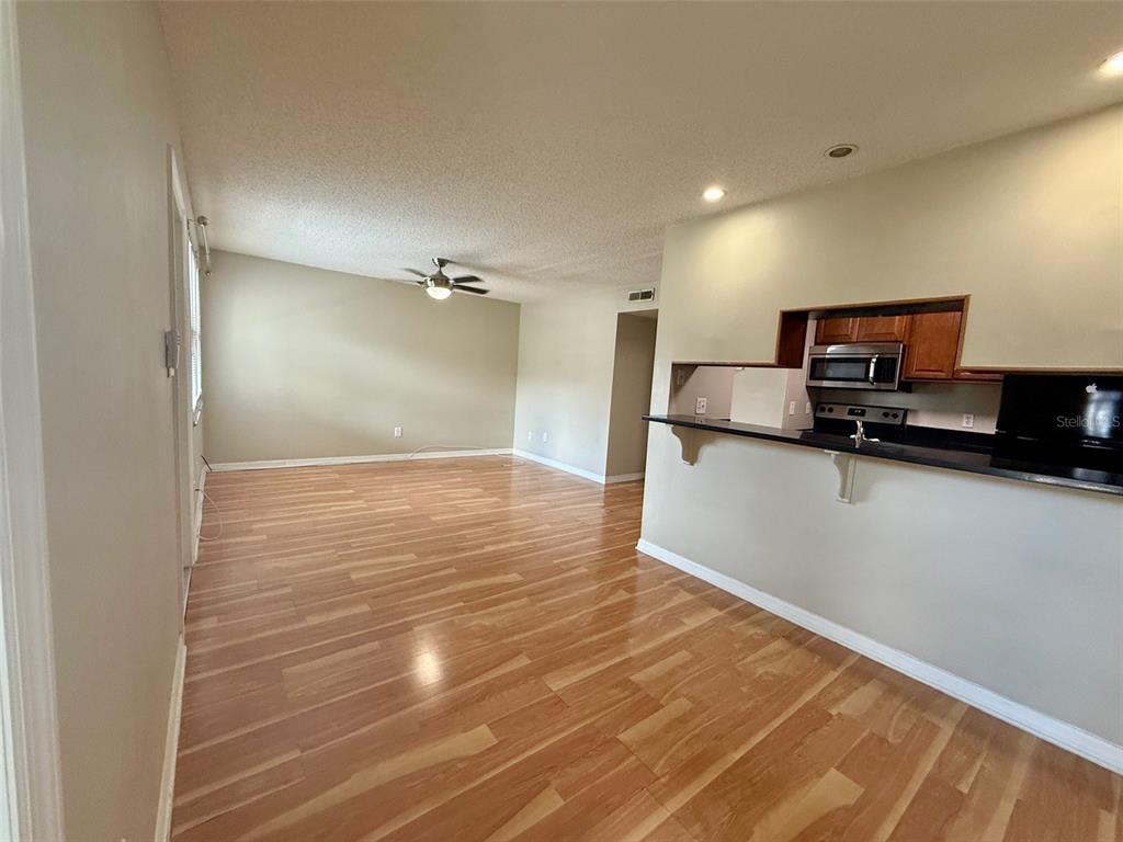 527 S LINCOLN AVENUE UNIT A107, TAMPA, FL — photo 3 of 11