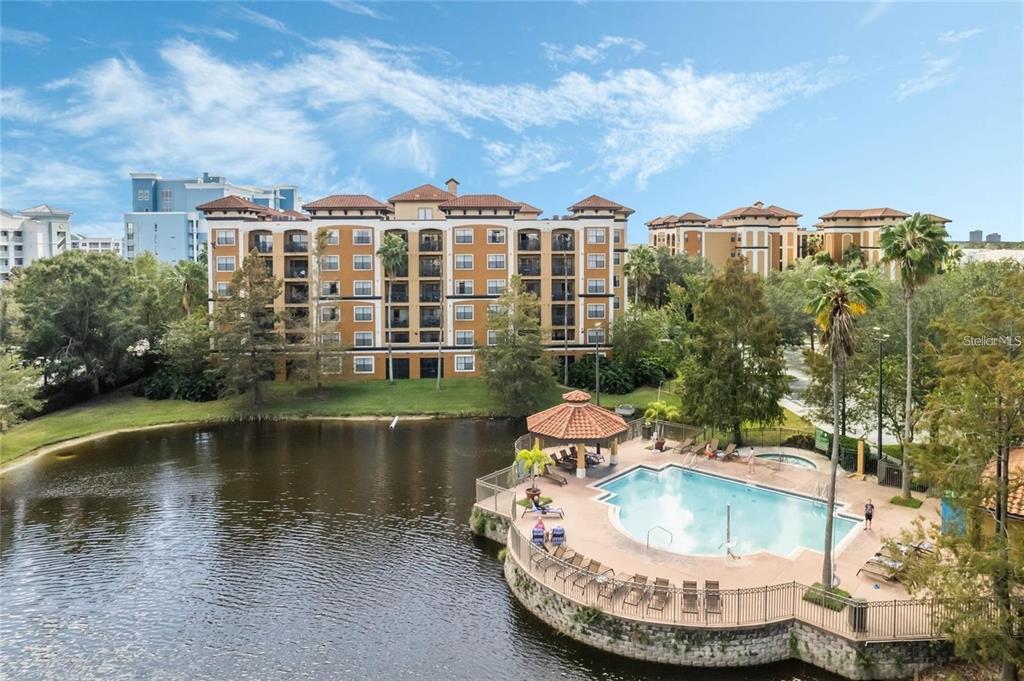 12544 FLORIDAYS RESORT DR UNIT 202B