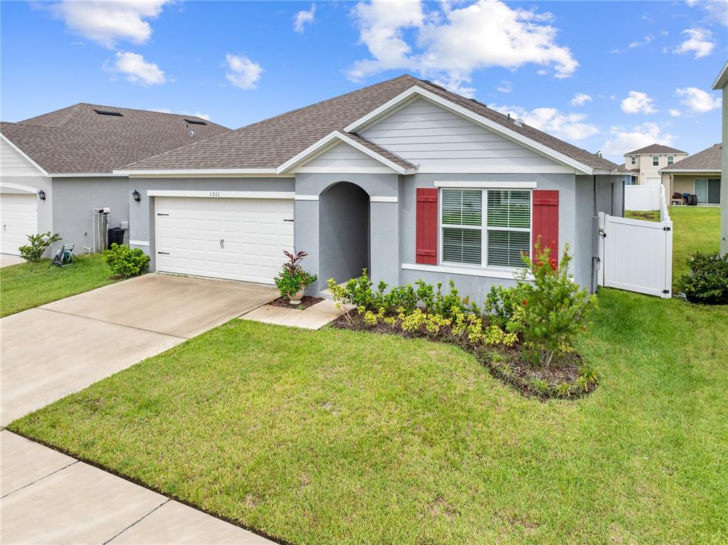 1511 BARBERRY DRIVE