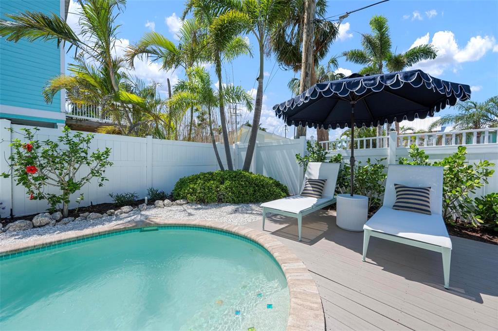 204 75TH STREET, HOLMES BEACH, FL — photo 4 of 30