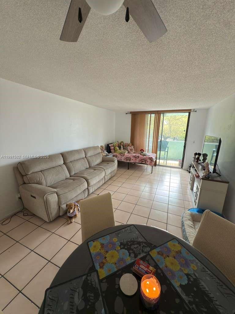1825 W 44th Pl # 208, Hialeah FL 33012