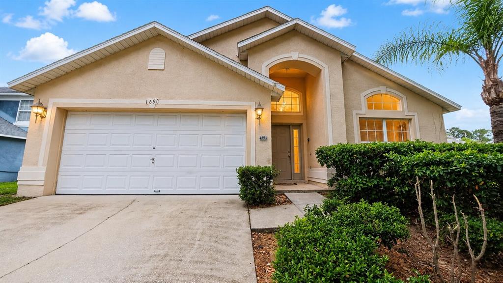 1691 WATERVIEW LOOP