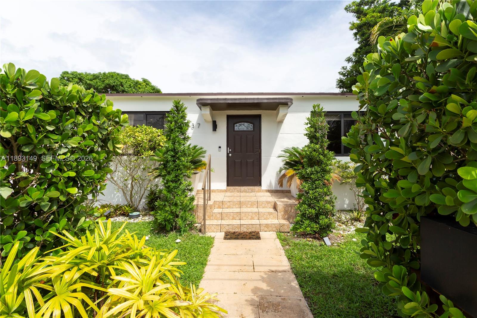 337 NW 47th St, Miami FL 33127