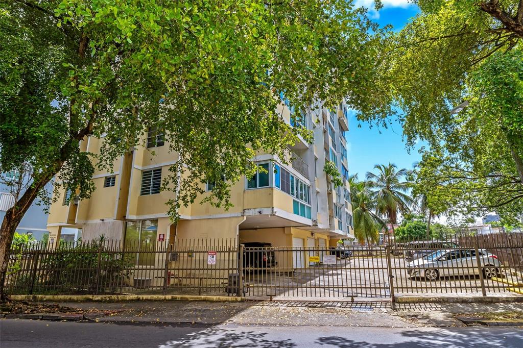 1304 CALLE WILSON UNIT 7S