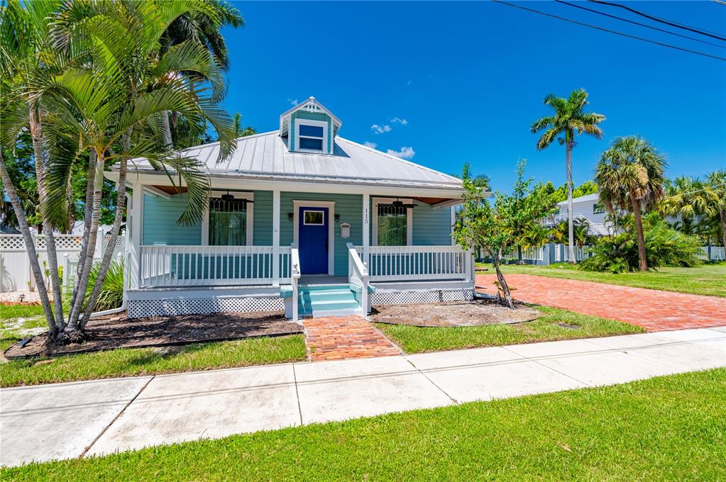 115 GILL STREET, PUNTA GORDA, FL — photo 5 of 30