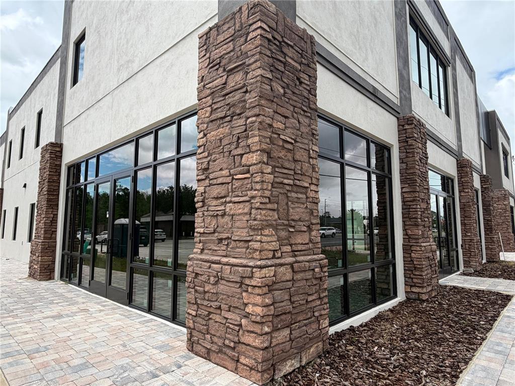 4560 W IRLO BRONSON MEMORIAL HIGHWAY UNIT A