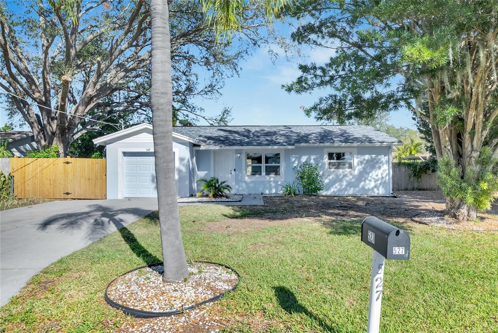 527 FOX RUN TRAIL, APOLLO BEACH, FL — photo 5 of 30