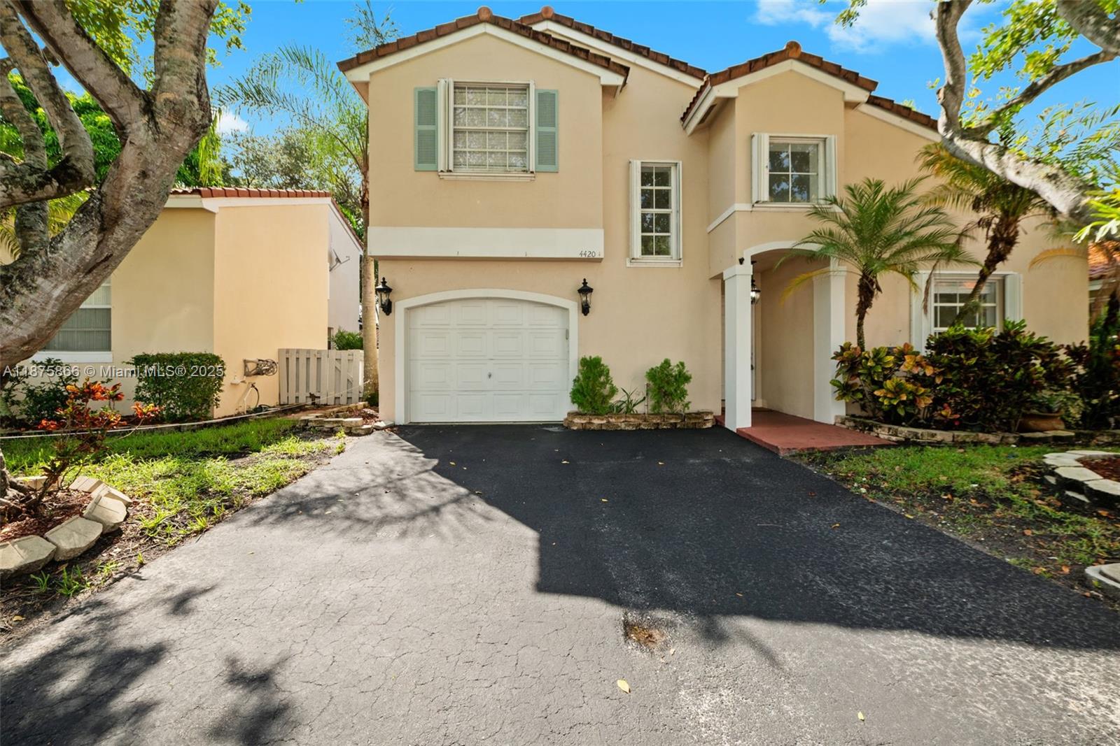 4420 NW 61st Pl, Coconut Creek FL 33073