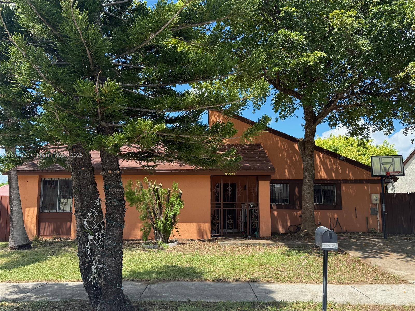 12331 SW 203rd Ter, Miami FL 33177