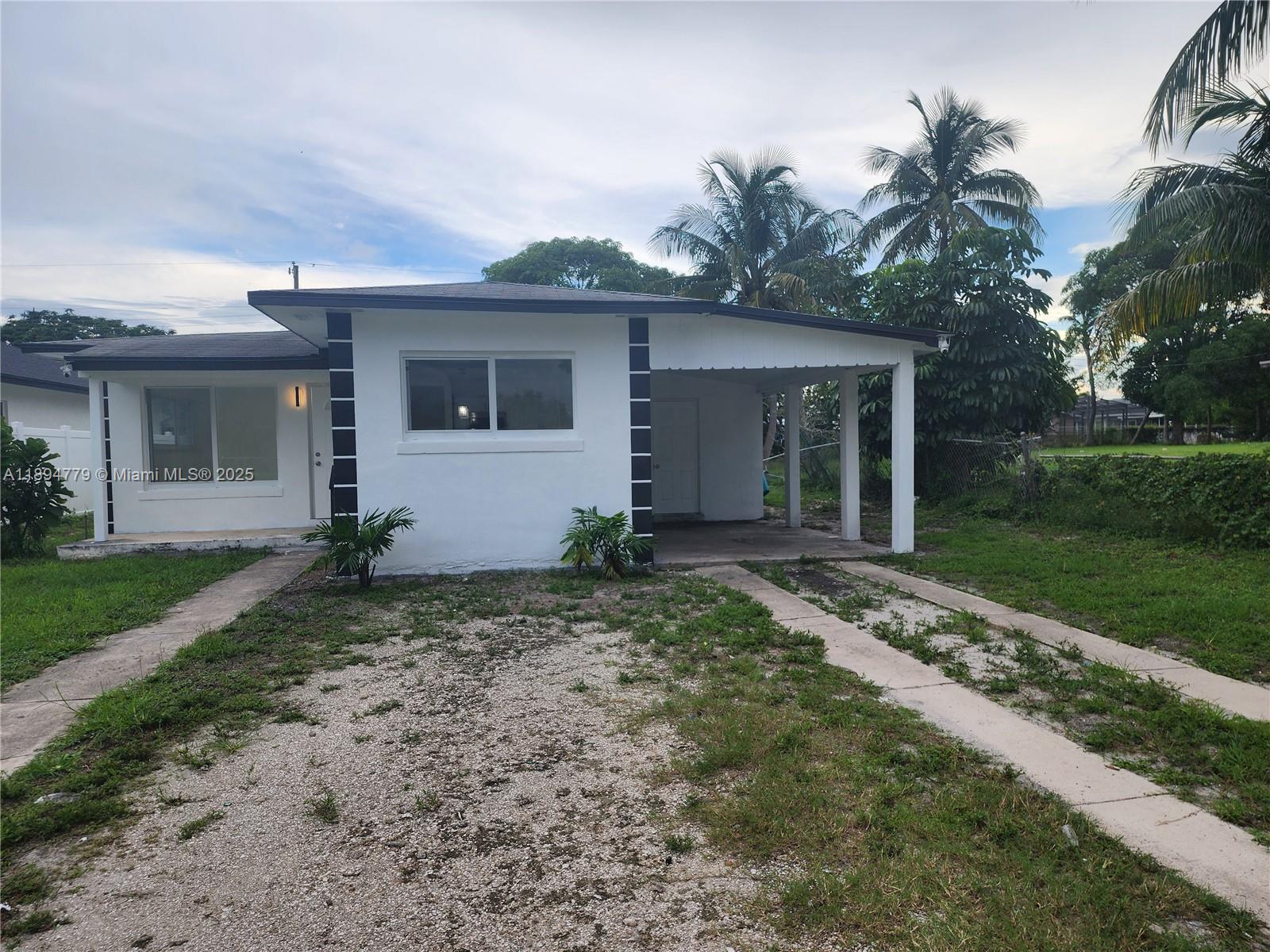 418 NW 8th Ave, Boynton Beach FL 33435