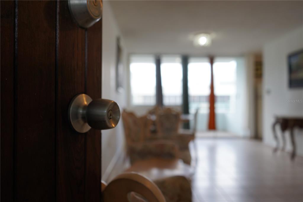 1 COND WESTERNLAKE VILLAGE UNIT 502B
