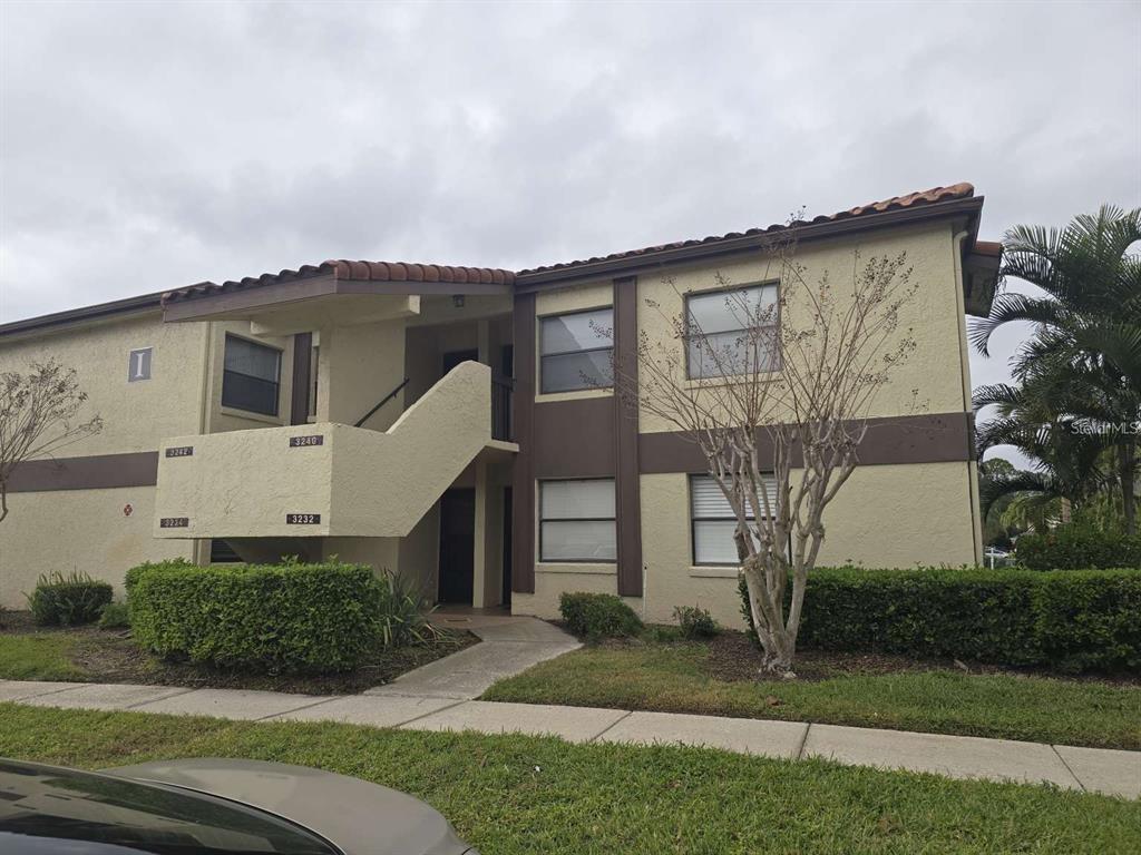 3240 CANDLE RIDGE DRIVE UNIT 204