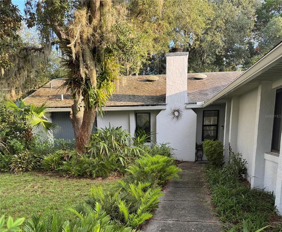88 FREEPORT LANE