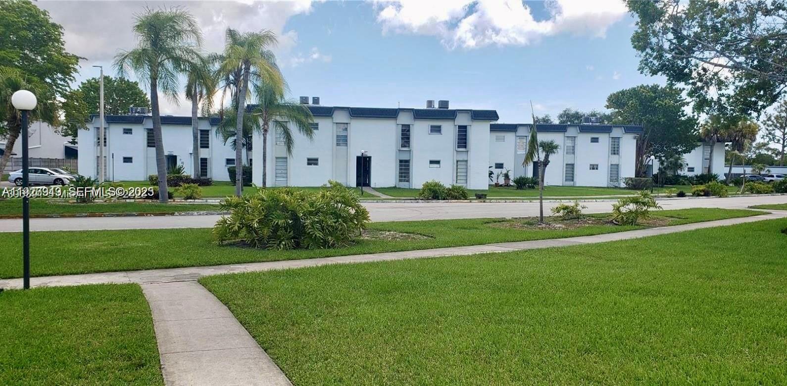 7220 SW 94th Pl # G4, Miami FL 33173