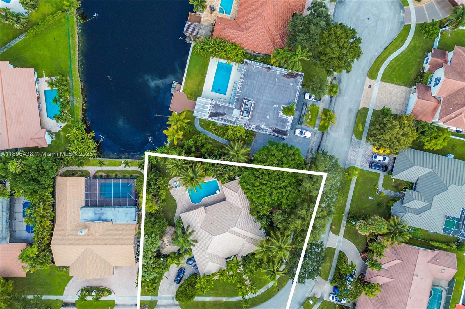 10101 SW 5th St, Plantation FL 33324
