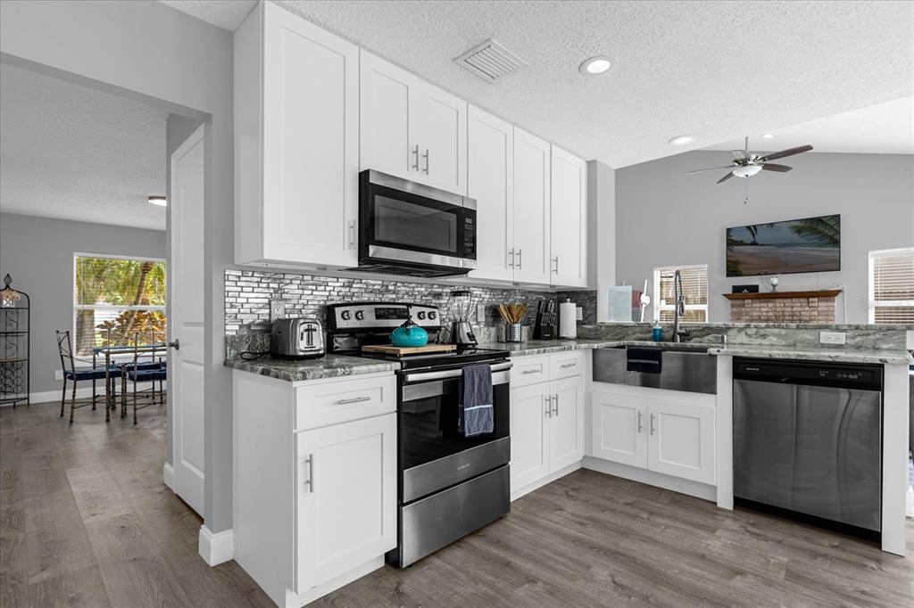 2820 SMITHFIELD DRIVE, ORLANDO, FL — photo 4 of 30