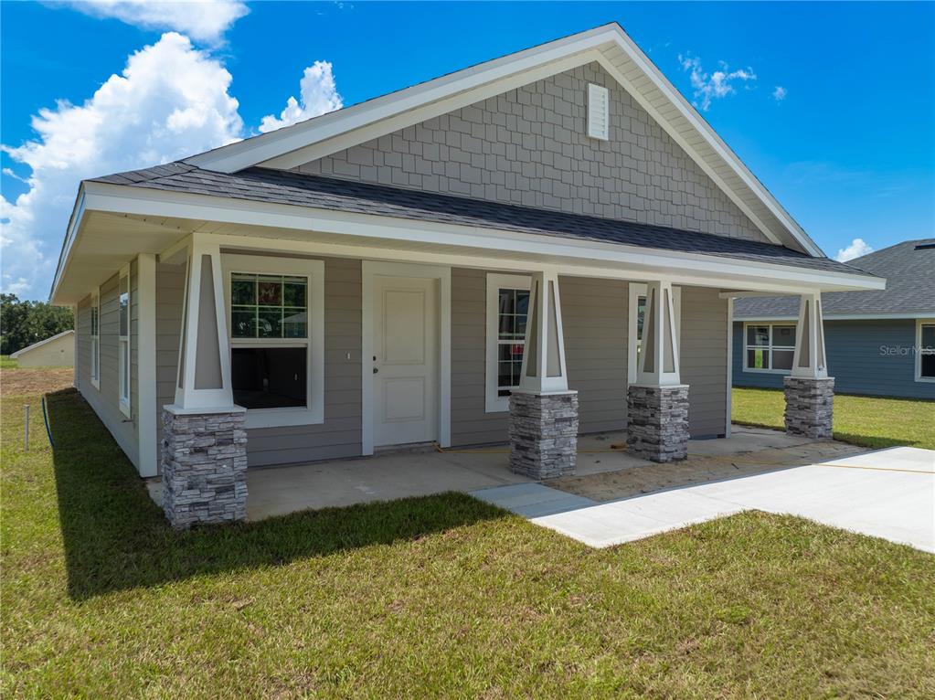 3287 E IRIS LANE