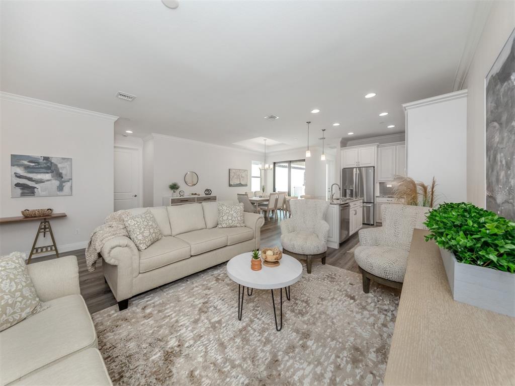 922 E VENICE AVENUE, VENICE, FL — photo 3 of 30