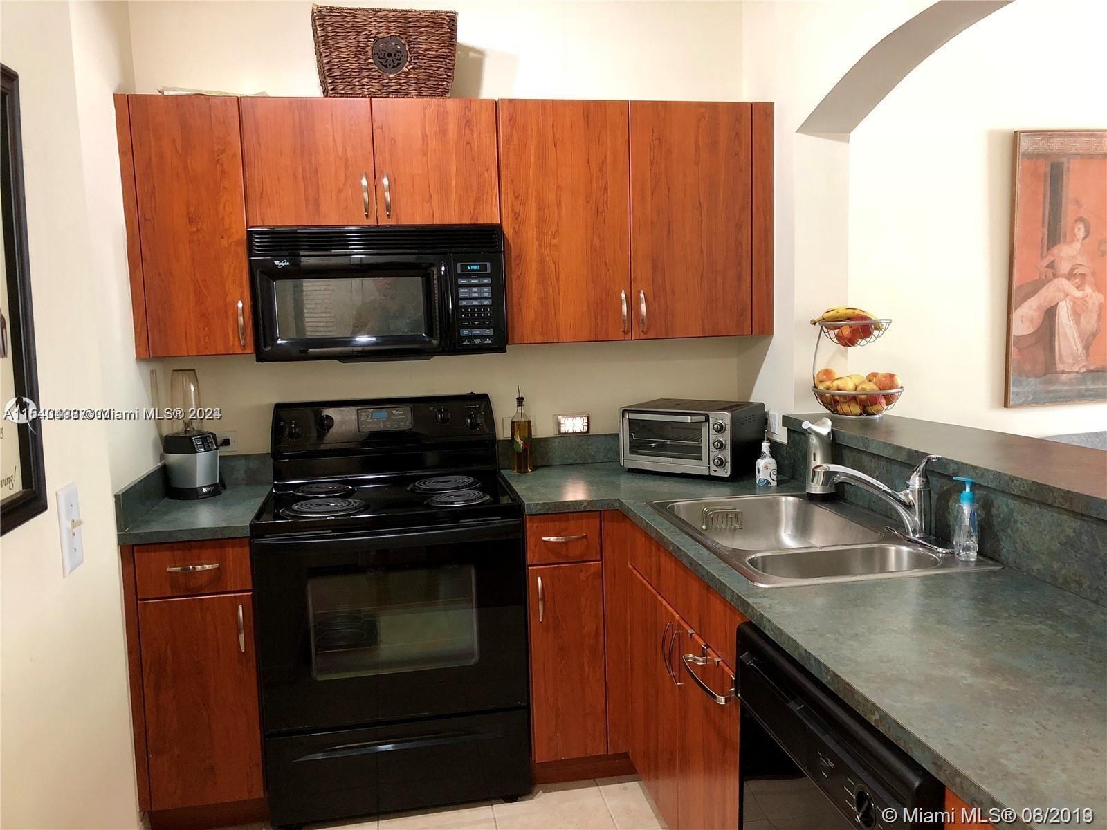 9172 Collins Ave # 13, Surfside FL 33154, SURFSIDE, FL — photo 2 of 9