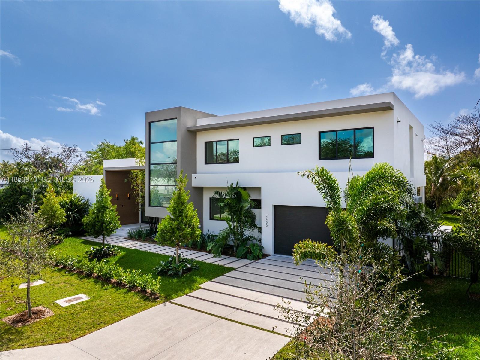 7400 SW 127th St, Pinecrest FL 33156