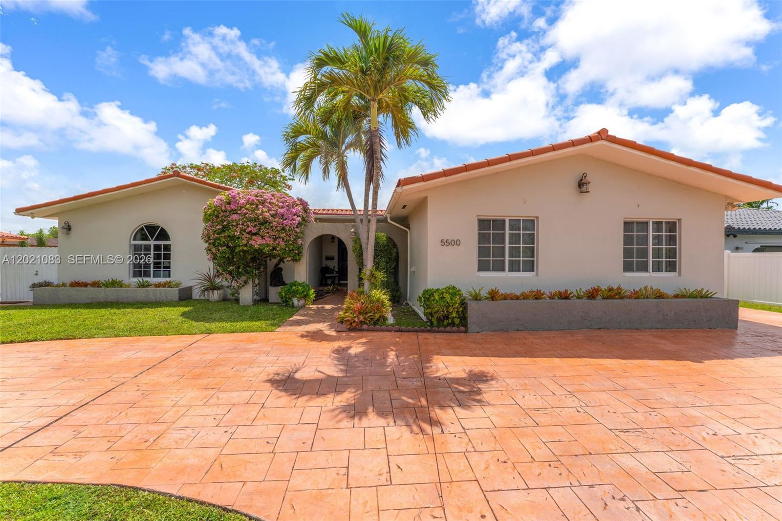 5500 SW 87th Ave, Miami FL 33165
