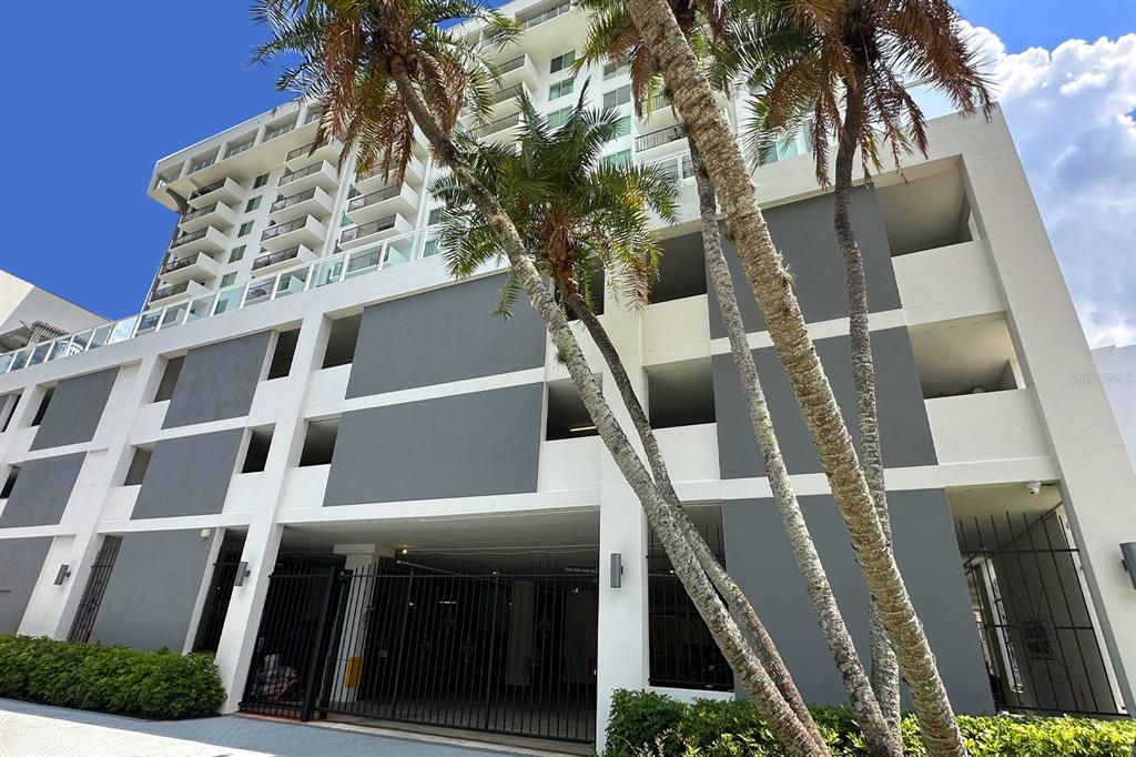 101 S GULFSTREAM AVENUE UNIT 14D, SARASOTA, FL — photo 2 of 4