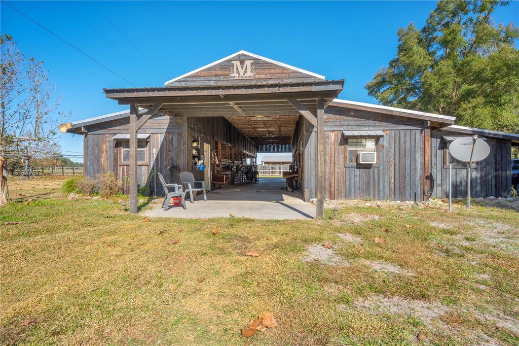 17885 NE 2ND PLACE, WILLISTON, FL — photo 2 of 30
