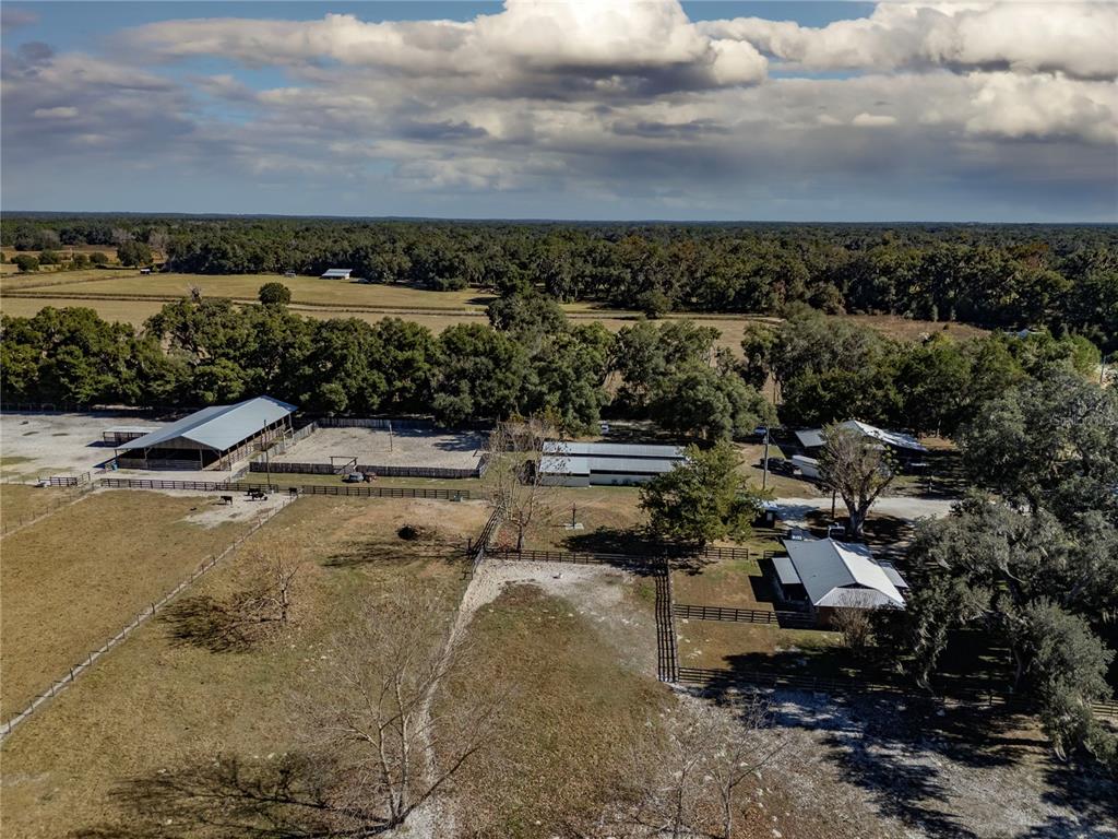 17885 NE 2ND PLACE, WILLISTON, FL — photo 4 of 30