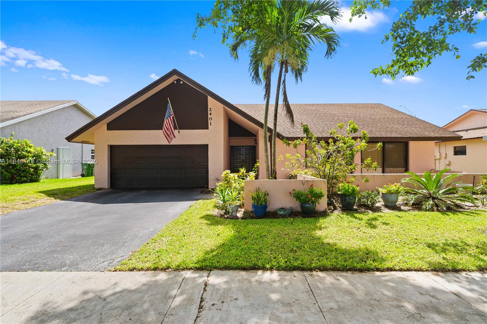 2401 NW 101st Ter, Pembroke Pines FL 33026