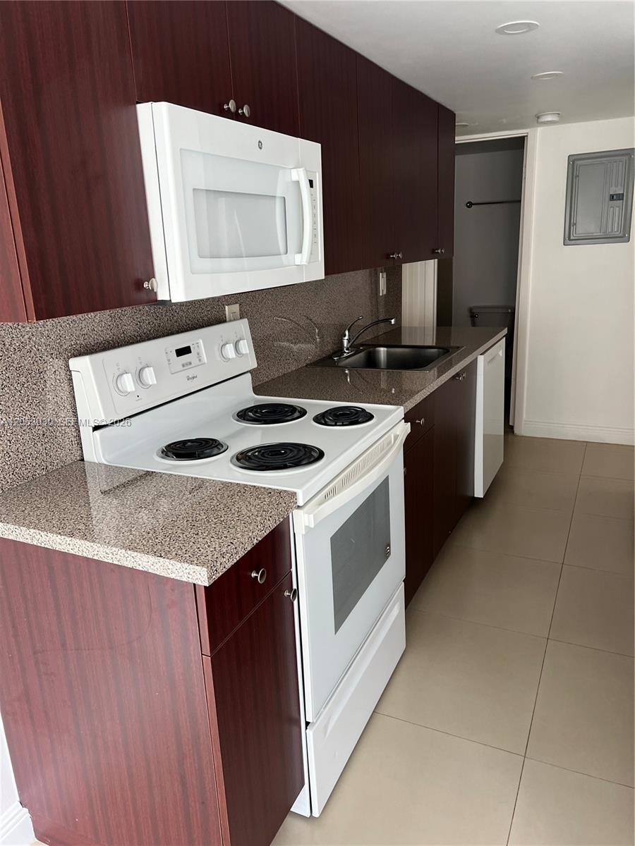 9310 W Flagler St # 115A, Miami FL 33174