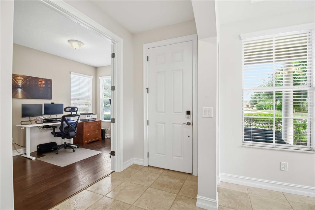 12036 LONGVIEW LAKE CIRCLE, BRADENTON, FL — photo 4 of 30