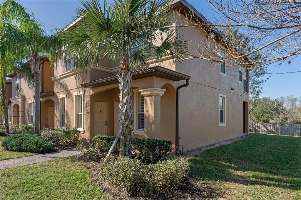 3204 CALABRIA AVENUE UNIT 3204