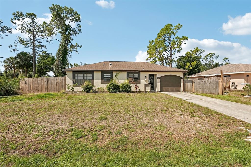 3881 HOLIN LN