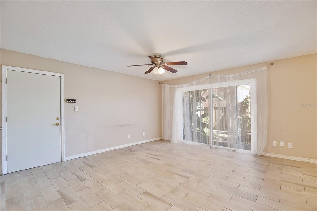 117 GEORGETOWN DRIVE UNIT B, CASSELBERRY, FL — photo 4 of 29