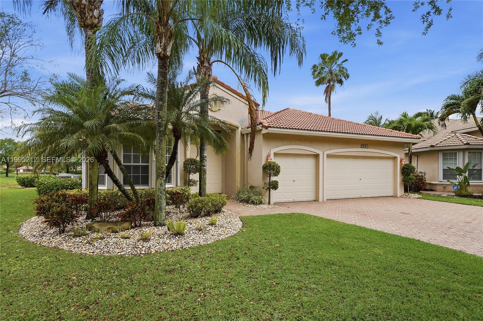 5936 NW 54th Cir, Coral Springs FL 33067