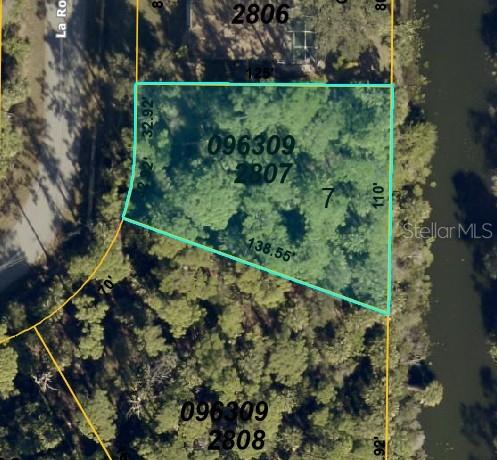 This is an aerial map showing the property boundaries of a vacant residential lot — LA ROCHA STREET, NORTH PORT, FL