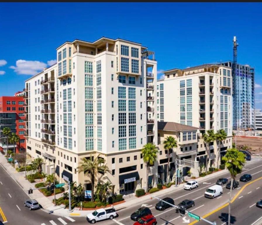 1227 E MADISON STREET UNIT 504