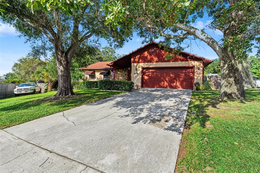 4910 FOXRUN PLACE, LAKELAND, FL — photo 3 of 30